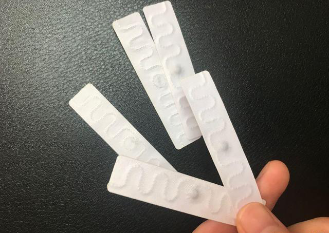艾森物联介绍RFID在酒店布草管理的应用插图