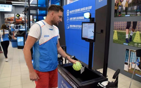 RFID技术在服装门店实现可视化管理和自助结算插图